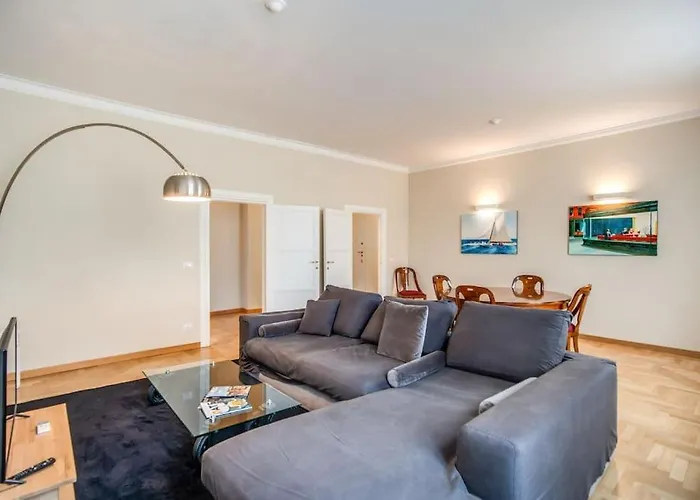 Borgo Vittorio 2 Bdr 2 Bath St Peter's