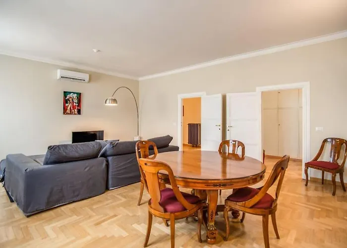 Appartamento Borgo Vittorio 2 Bdr 2 Bath St Peter's